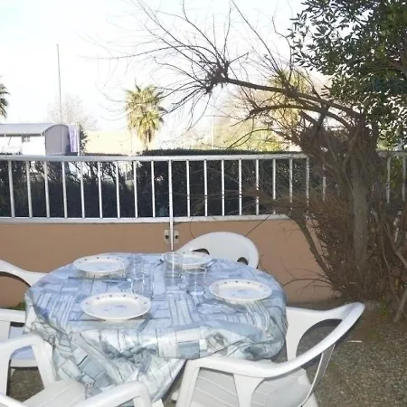 Cap D'agde, 1 Piece, 4 Personnes - Fr-1-249-296
